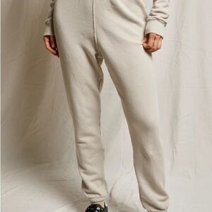 Perfectwhitetee- Fleece joggers Size Small